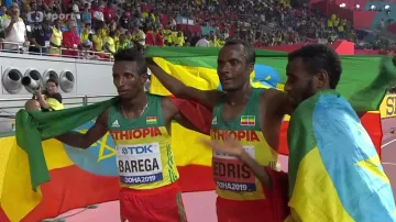 Závěr finále běhu mužů na 5000 m