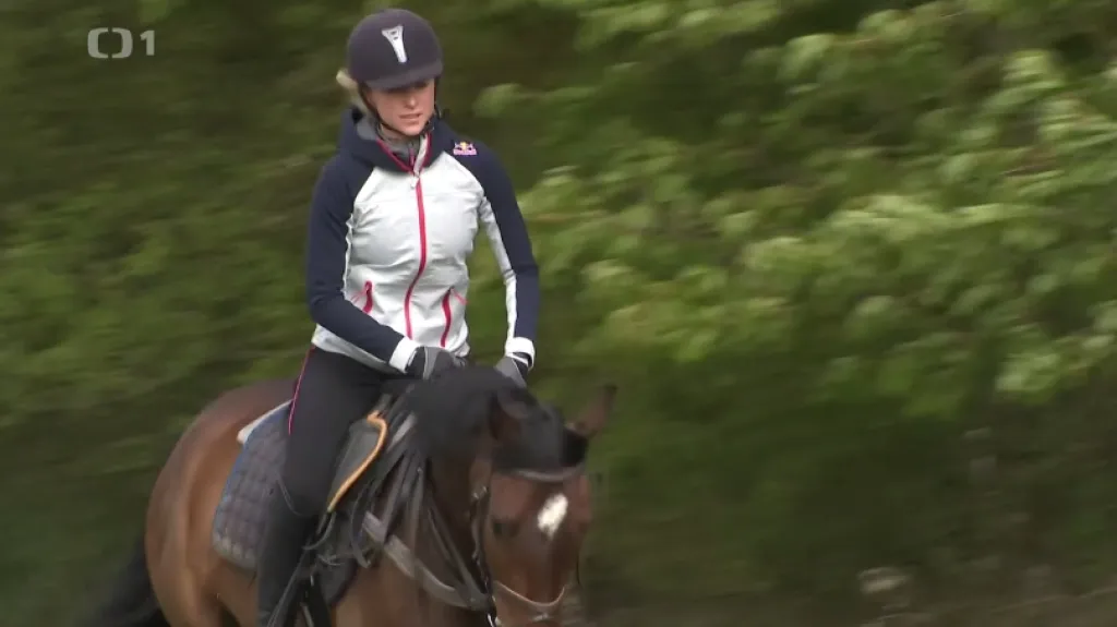 Davidová se projela na posledním vítězi Velké pardubické