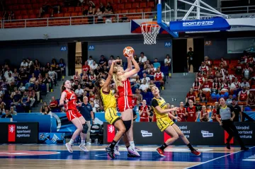 České basketbalistky do 17 let v duelu s Kolumbií