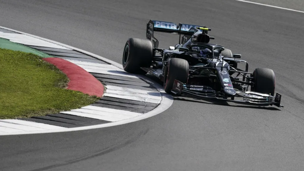 Pilot stáje Mercedes Valtteri Bottas