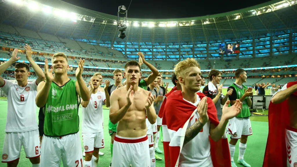 Radující se fotbalisté Dánska