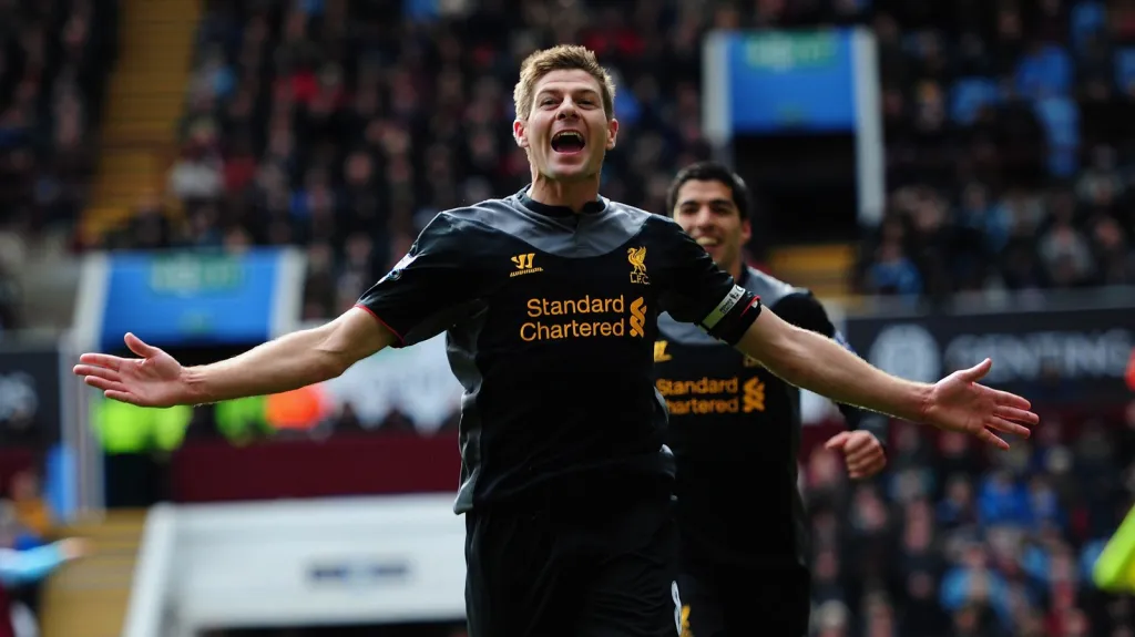 Slavící Steven Gerrard