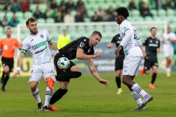 Po Spartě a Slavii je pryč z poháru i Plzeň, Viktoria schytala debakl od Karviné