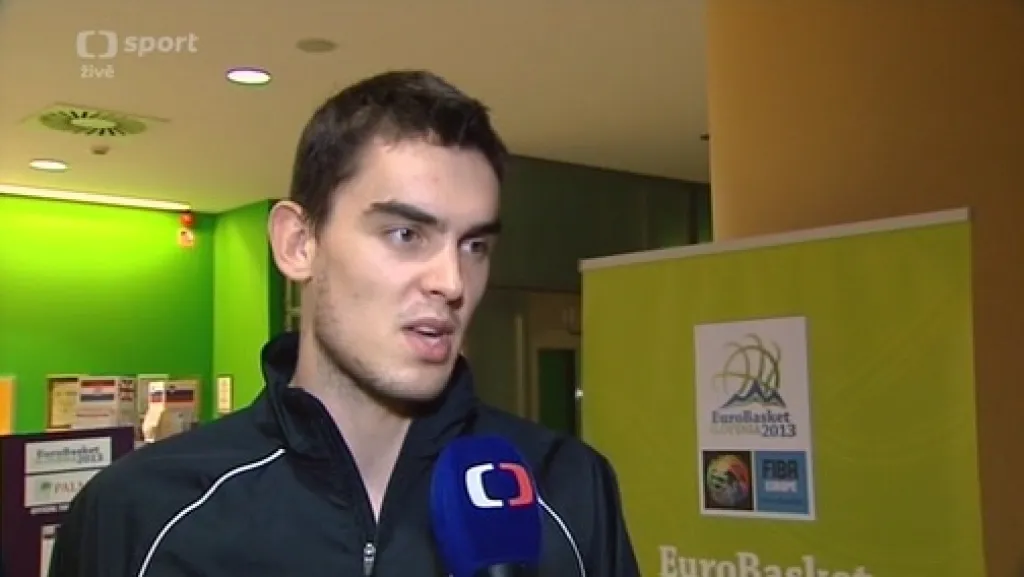 Satoranský má po zápase s Polskem naražené žebro