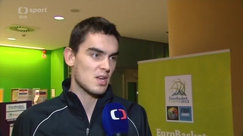 Satoranský má po zápase s Polskem naražené žebro