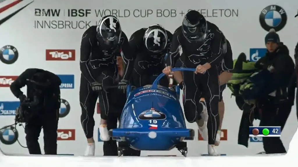 Závod čtyřbobů v Iglsu ovládla posádka Melbardise