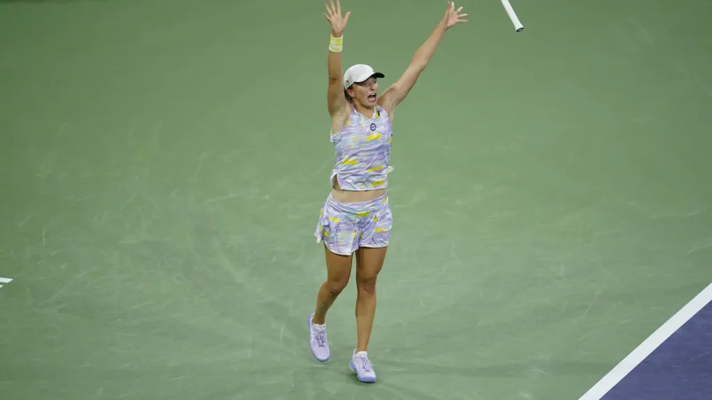 Iga Šwiateková se raduje z postupu