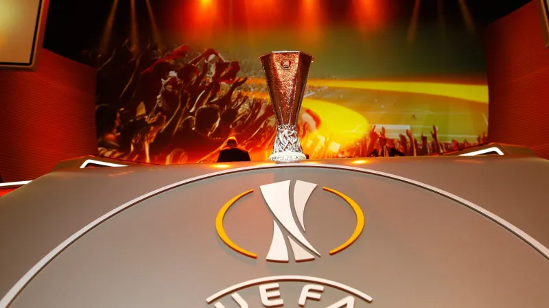 Mezi soupeři českých klubů v EL jsou Schalke, Marseille či Villareal