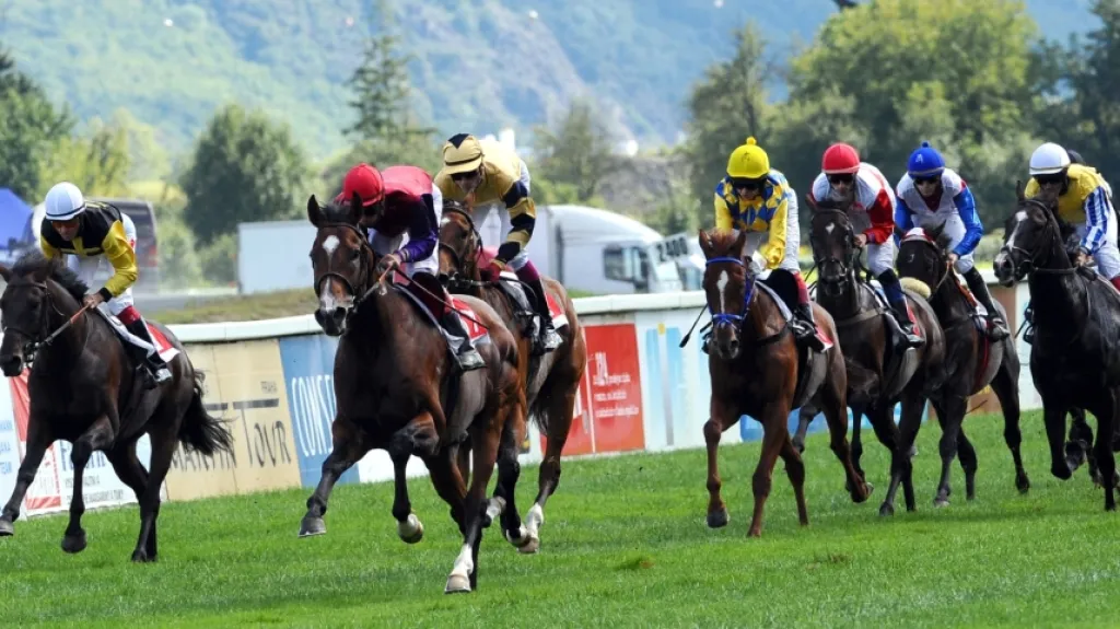 St. Leger - rovinový dostih na závodišti ve Velké Chuchli v Praze