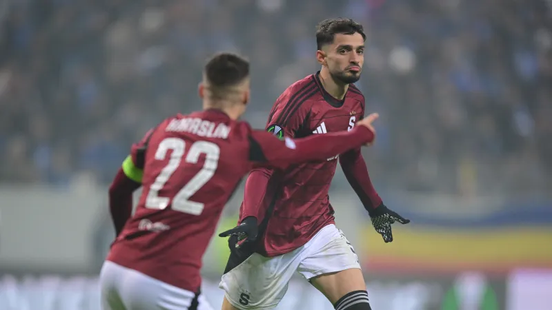 Albion Rrahmani se raduje z branky