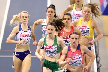 Simona Vrzalová v čele rozběhu na HME v Glasgow