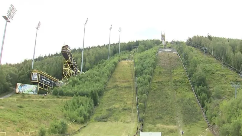 Skokanskému areálu v Harrachově má pomoct finanční sbírka