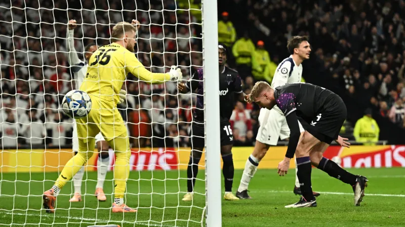 Vlastní gól Davida Zimy