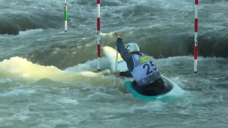 V kvalifikaci kanoistů se na MS dařilo Rakovi, mezi kajakářkami Kudějové a Vojtové