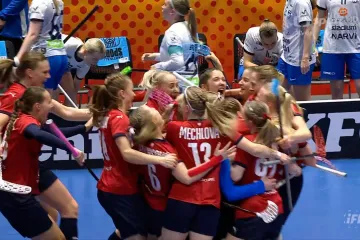 Radost českých florbalistek po postupu do finále MS