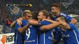 Gól v utkání Schalke - Sparta: Santo - 1:0 (6. min.)