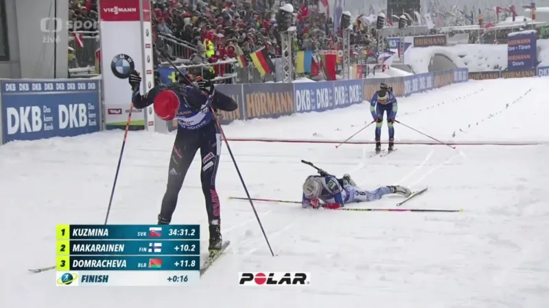 Sestřih stíhacího závodu biatlonistek v Hochfilzenu