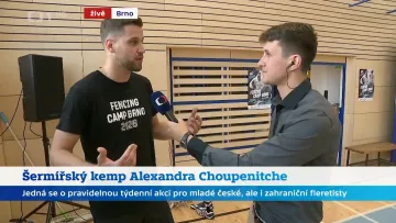 Alexander Choupenitch představuje svůj mezinárodní šermířský kemp