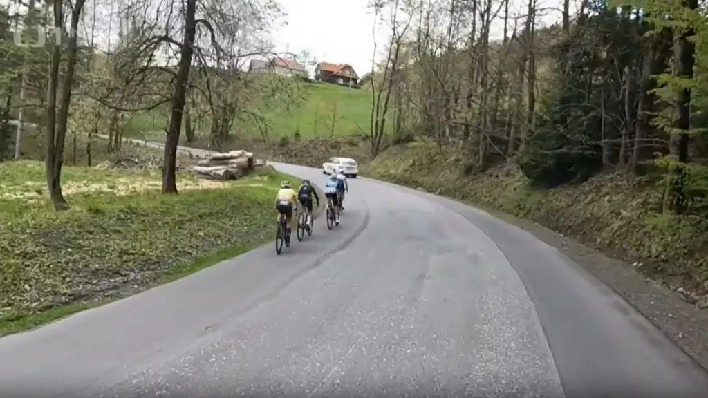 Na Gracii se kvůli sněhu nejelo stoupání na Pustevny