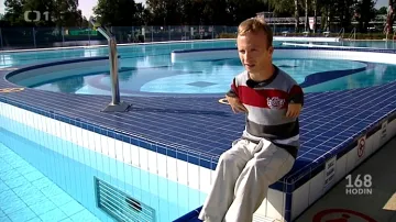 168 hodin: Trnitá cesta Arnošta Petráčka za snem