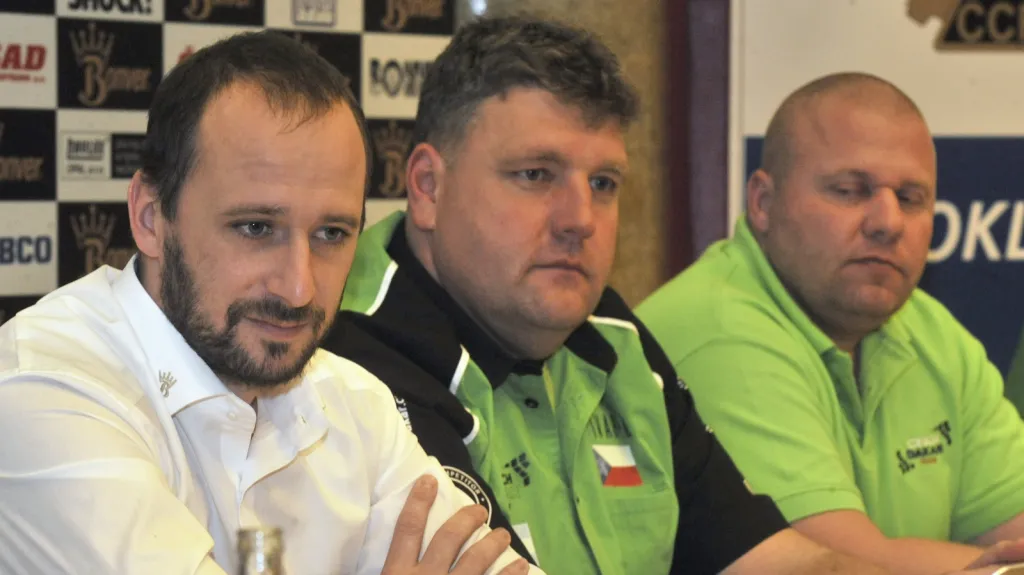 Čeští účastníci Dakaru Tomáš Vrátný, Martin Kolomý a Marek Spáčil