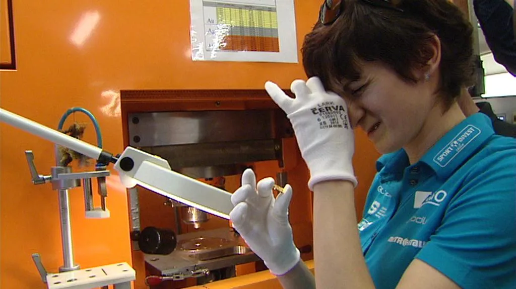 Jablonecká mincovna obdarovala Sáblíkovou