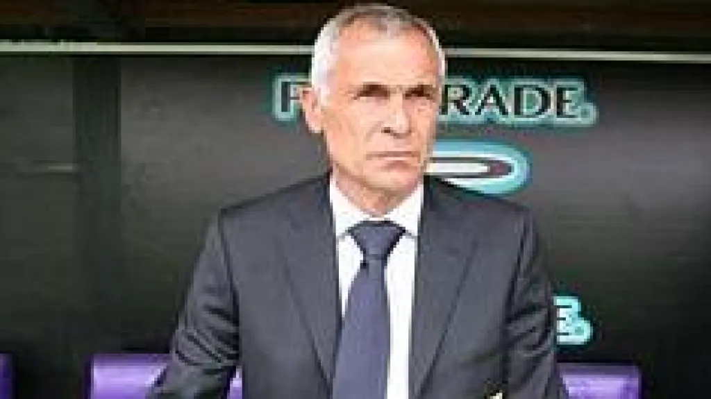 Trenér Hector Cúper