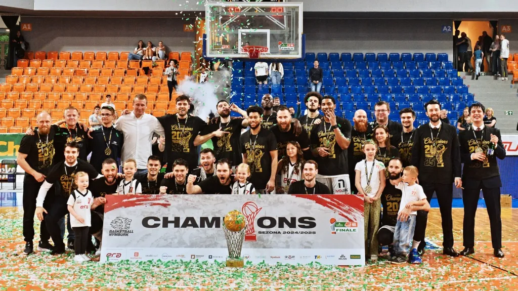 Mistři NBL pro sezonu 2024/2025 z Nymburka