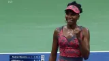 Venus Williamsová postoupila už do čtvrtfinále, naopak Šarapovová končí