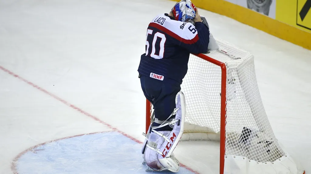 Zklamaný slovenský gólman Ján Laco