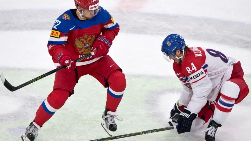 Tomáš Kundrátek v souboji s Artěmijem Panarinem