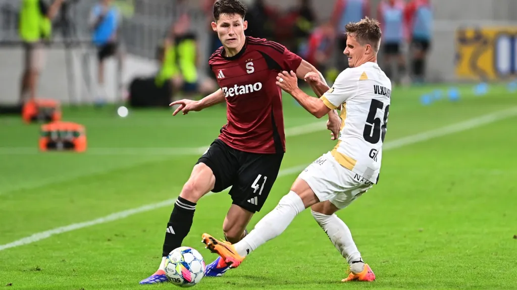 Martin Vitík v souboji s Adamem Vlkanovou