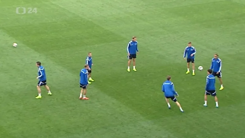 Češi mají Dány za favority, ti se jimi být necítí