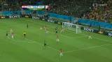 Moment v utkání Chorvatsko - Mexiko: Srna hrál rukou (64. min.)