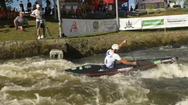 Češi získali na domácím MS ve sjezdu na divoké vodě deset cenných kovů