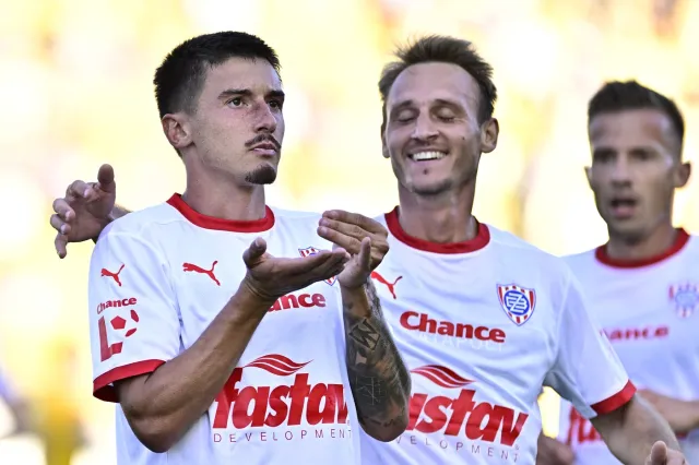 Brněnský Vaníček sestřelil dvěma góly Teplice, Pardubice padly v Olomouci