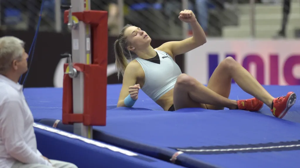 Tyčkařka Amálie Švábíková