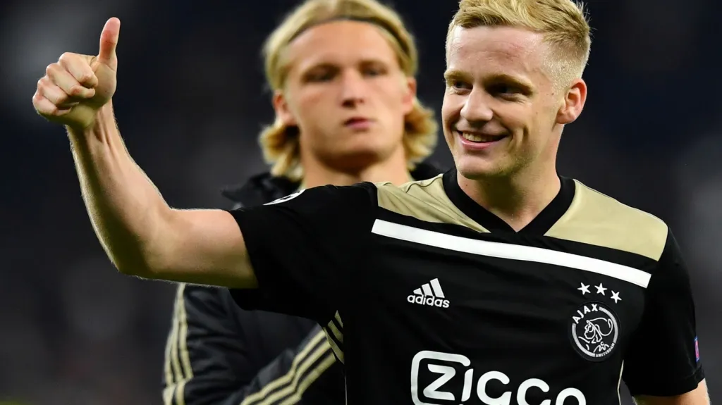 Hrdina úvodního zápasu s Tottenhamem Donny van de Beek
