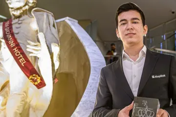 Nodirbek Abdusattorov