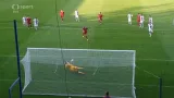 Liberecký Kovář zneškodnil penaltu Skonta (24. minuta)