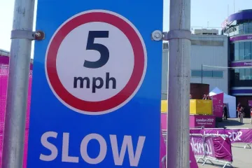 Na okruhu v Brands Hatch existuje řada přísných omezení