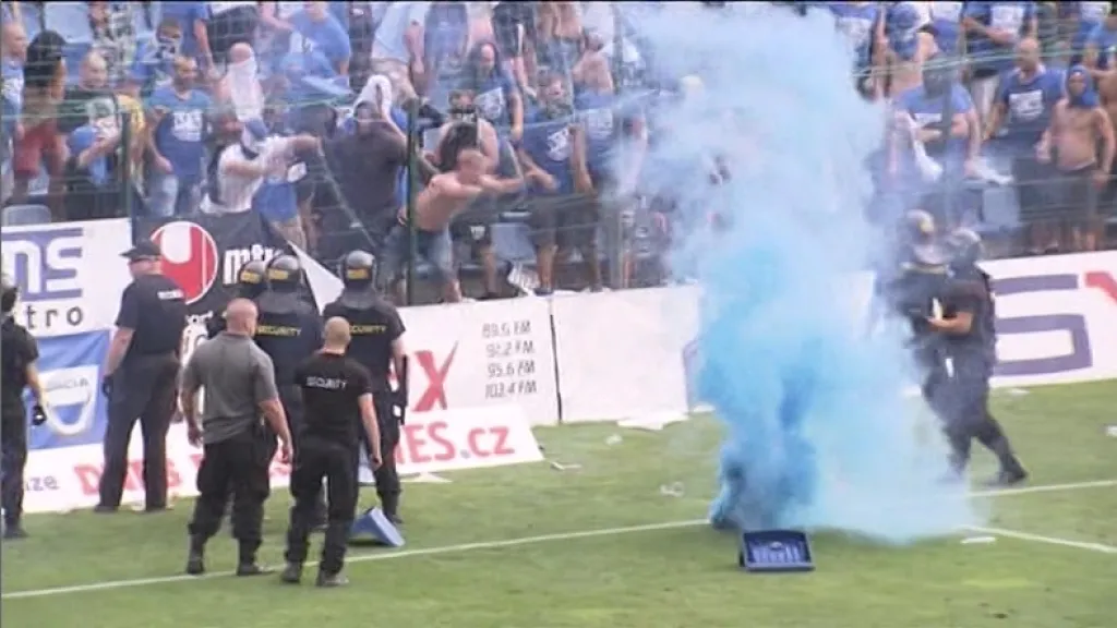 Za výtržnosti fanoušků Baníku ve Zlíně ještě nebyl nikdo potrestán