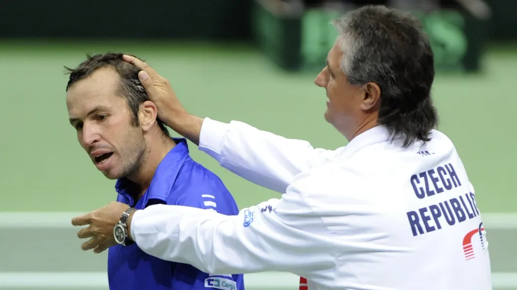 Radek Štěpánek si vysloužil gratulaci od nehrajícího kapitána