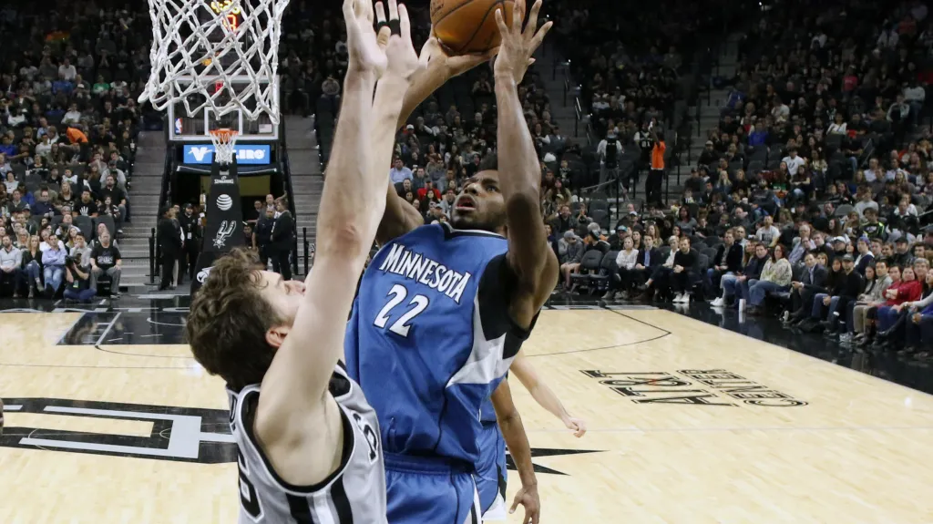 Utkání San Antonio - Minnesota