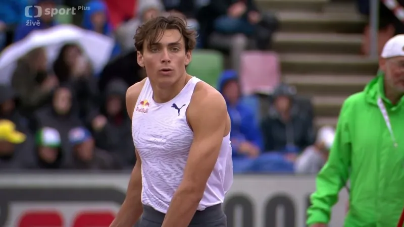 Duplantis s lehkostí překonal šest metrů a jeden centimetr