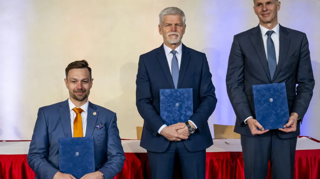 Prezident Petr Pavel, předseda ČOV Jiří Kejval, předseda ČPV Zbyněk Sýkora