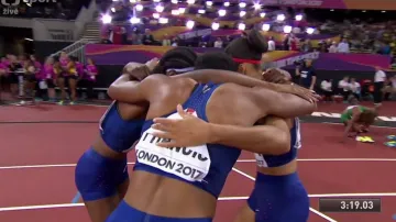 Finále žen v běhu na 4x400 metrů