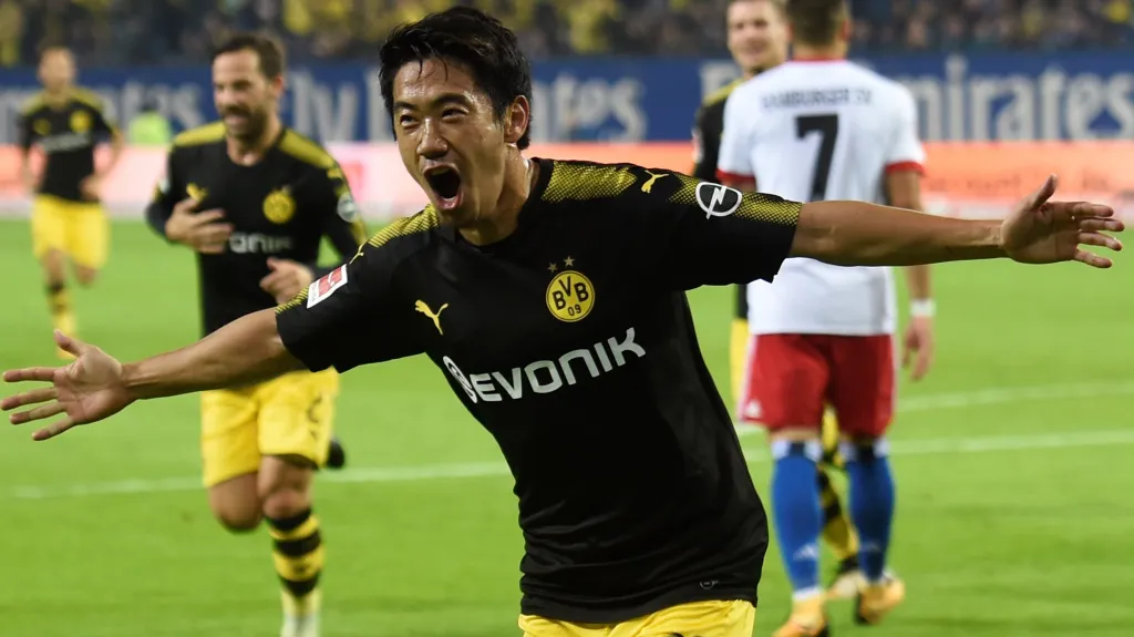 Slavící Šindži Kagawa z Dortmundu