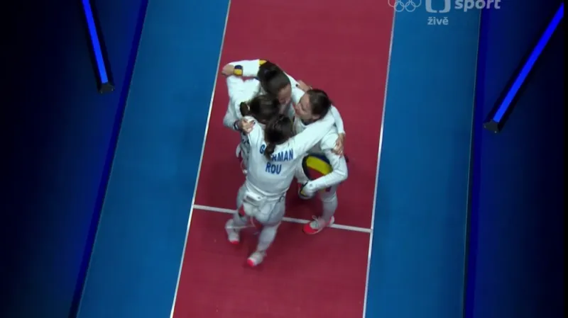 Rumunky ovládly kord žen v družstvech