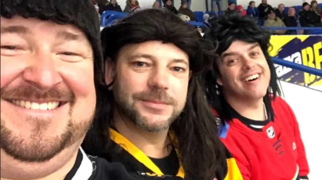 Tři zástupci Travelling Jagrs v Kladně